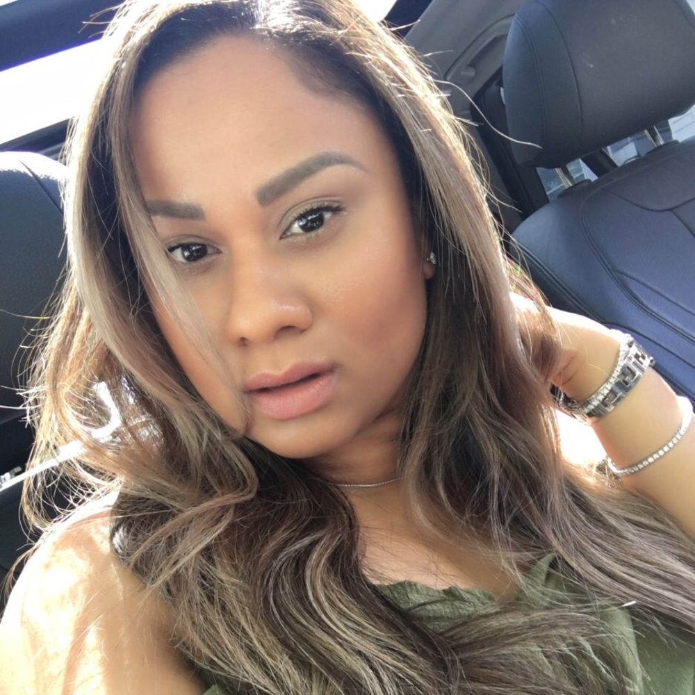 Meet your Posher, Farrah